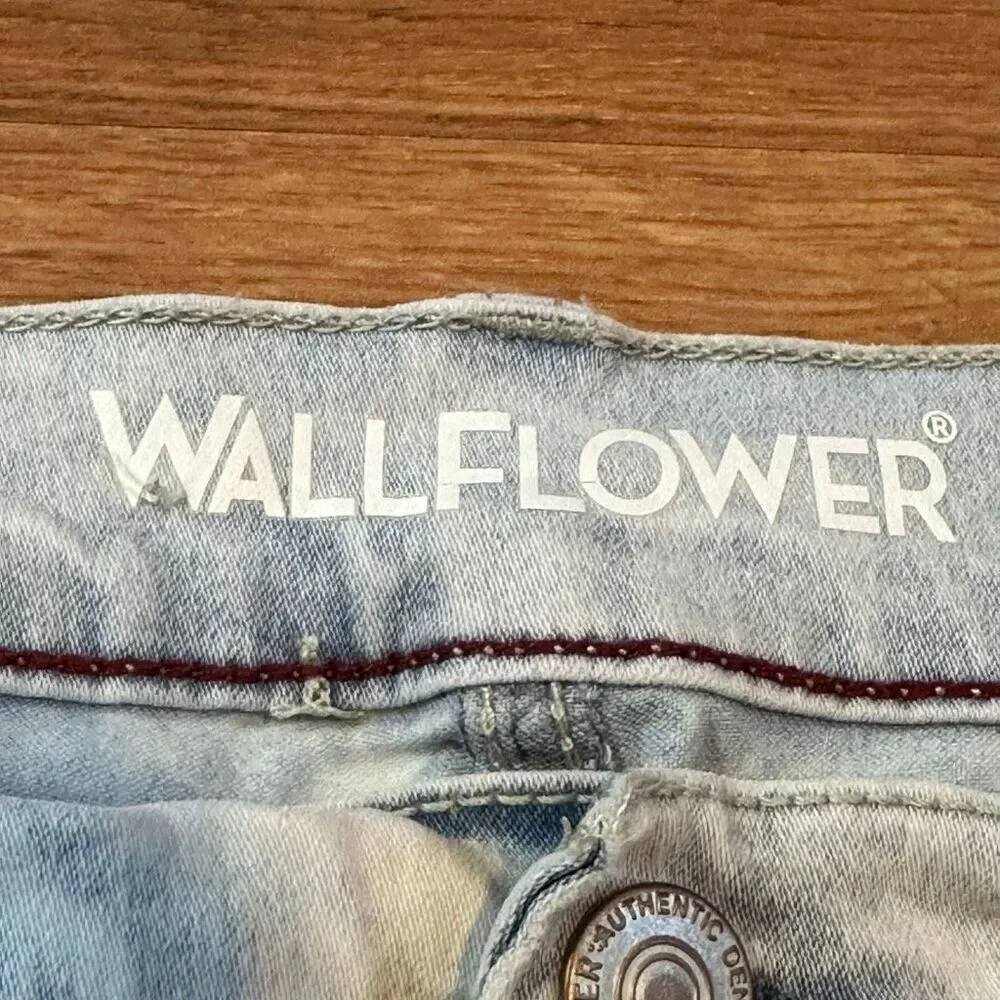 Wallflower High Rise Irresistible Insta Soft Denim Jean Shorts | Junior Size 11